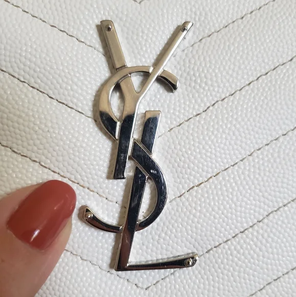 *SOLD* Authentic Pre-owned Yves Saint Laurent Grain De Poudre Zip Long Wallet - Picture 5 of 15